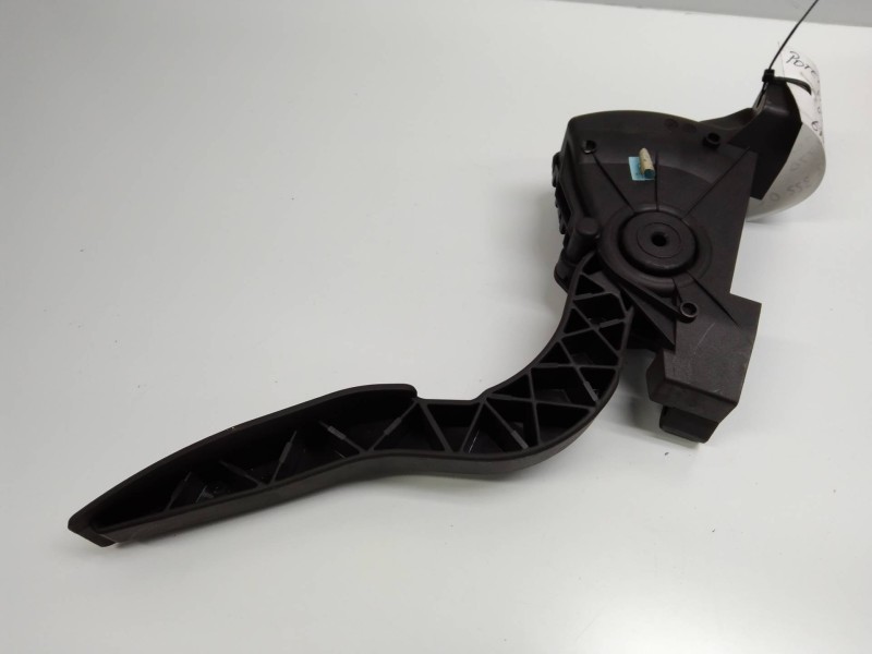 Recambio de potenciometro pedal para fiat croma (194) 1.9 jtd 16v cat referencia OEM IAM 6PV00832202 51733558 