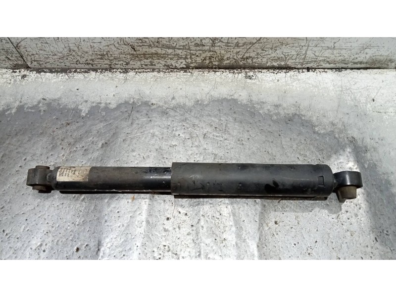 Recambio de amortiguador trasero derecho para opel combo d expression l1h1 referencia OEM IAM 51960190  