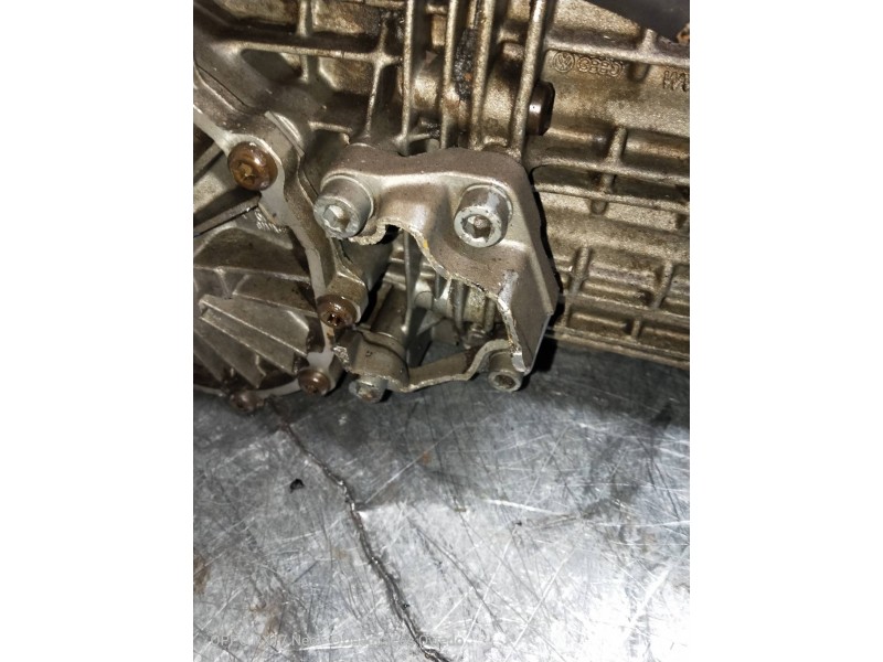 Recambio de caja cambios para audi 80/90 (893) 90 quattro referencia OEM IAM AKT 22108 