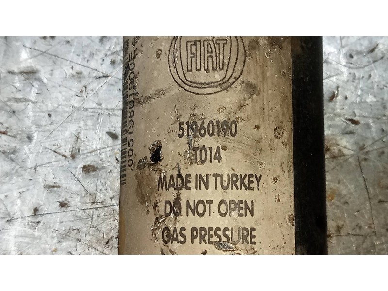 Recambio de amortiguador trasero derecho para opel combo d expression l1h1 referencia OEM IAM 51960190  