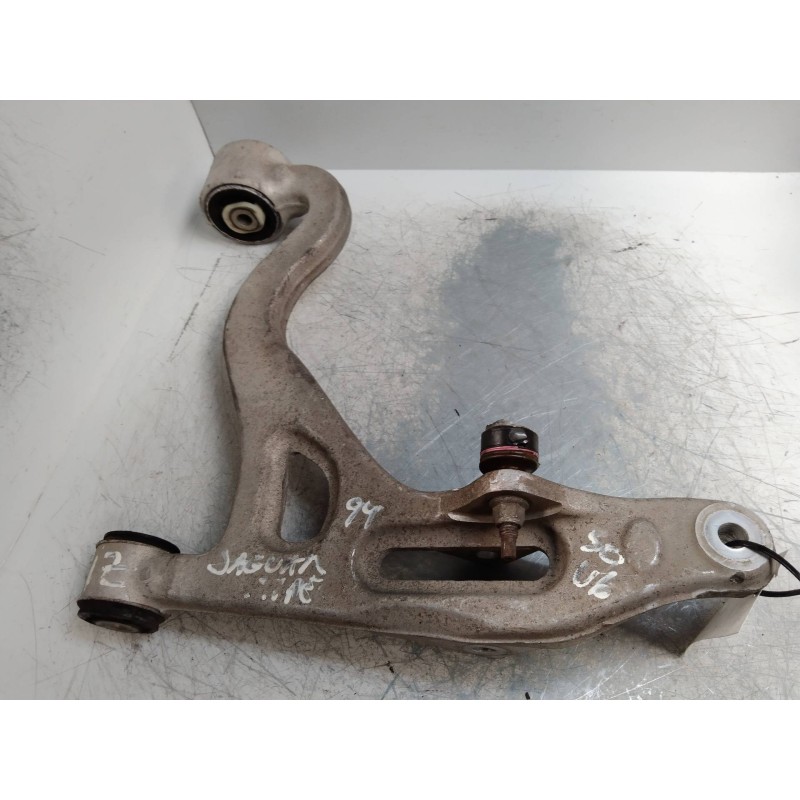 Recambio de brazo suspension inferior delantero izquierdo para jaguar s-type 3.0 v6 24v cat referencia OEM IAM   