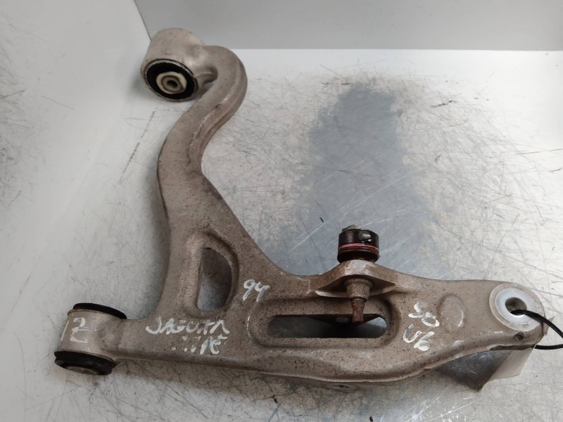 Recambio de brazo suspension inferior delantero izquierdo para jaguar s-type 3.0 v6 24v cat referencia OEM IAM   