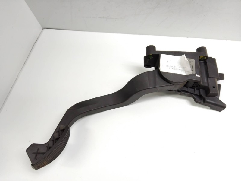 Recambio de potenciometro pedal para fiat doblo cargo (223) 1.3 jtd referencia OEM IAM 0280752295 517831680 