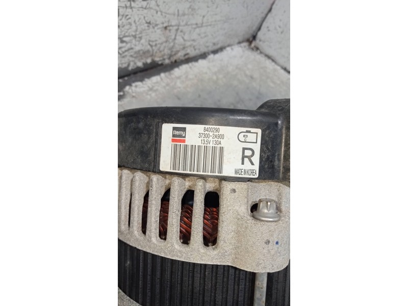 Recambio de alternador para kia carens ( ) business referencia OEM IAM 373002A900 8400290 