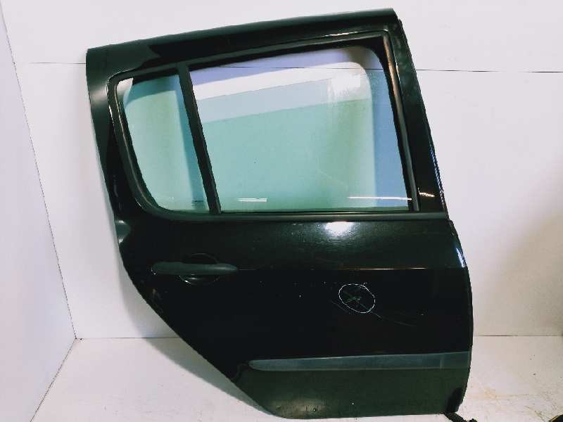 Recambio de puerta trasera derecha para renault modus base authentique referencia OEM IAM   