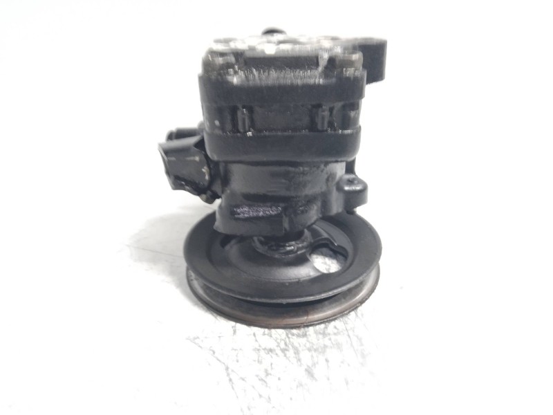 Recambio de bomba direccion para mitsubishi montero (l040) 2.5 turbodiesel referencia OEM IAM   