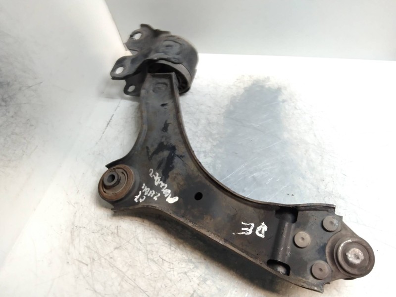 Recambio de brazo suspension inferior delantero derecho para ford mondeo ber. (ca2) ghia referencia OEM IAM   