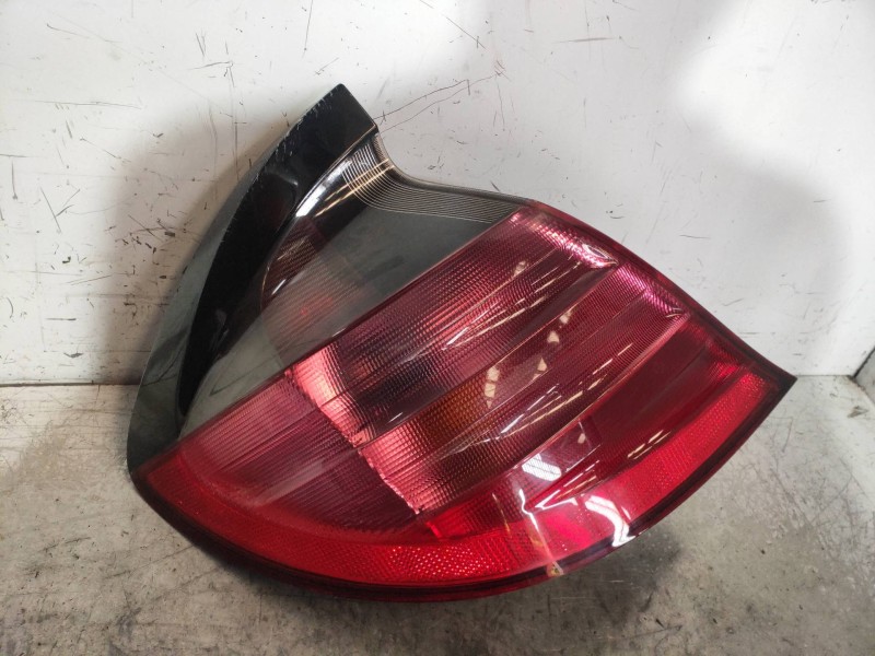 Recambio de piloto trasero izquierdo para mercedes clase c (w203) sportcoupe c 220 cdi (203.706) referencia OEM IAM   