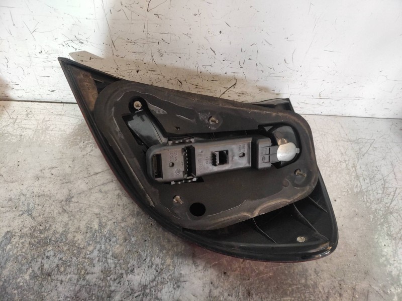 Recambio de piloto trasero izquierdo para mercedes clase c (w203) sportcoupe c 220 cdi (203.706) referencia OEM IAM   