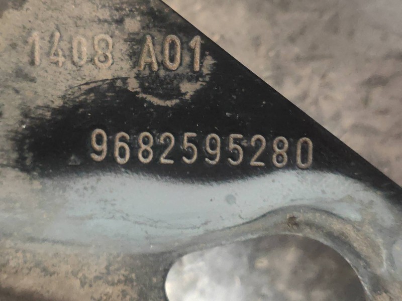 Recambio de brazo suspension superior delantero izquierdo para citroen c5 berlina exclusive referencia OEM IAM 9682595280  