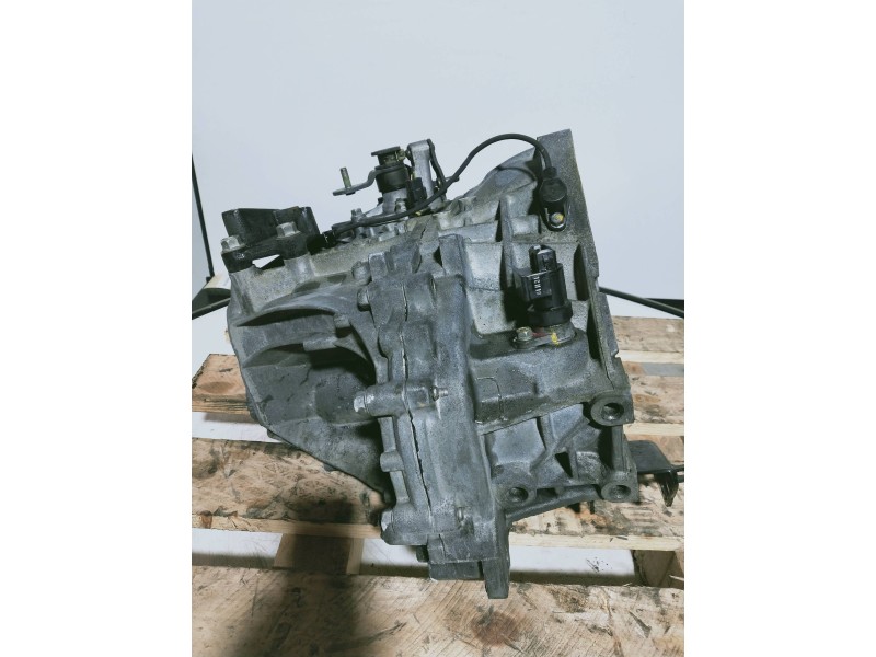 Recambio de caja cambios para hyundai ix20 gl classic referencia OEM IAM WAJ6C 439834 