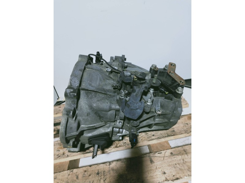 Recambio de caja cambios para hyundai ix20 gl classic referencia OEM IAM WAJ6C 439834 
