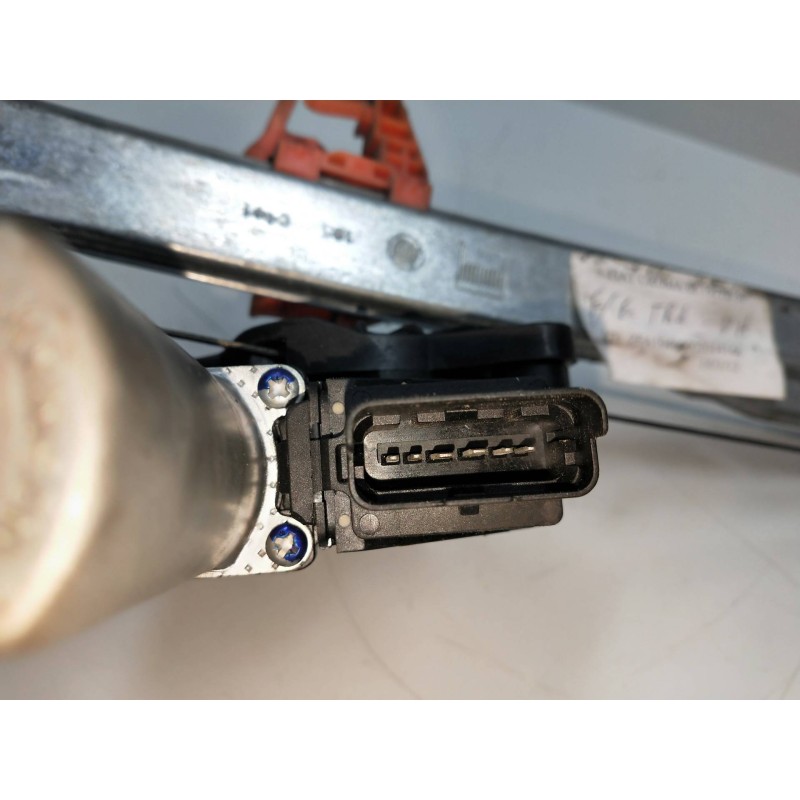 Recambio de elevalunas trasero derecho para fiat croma (194) 1.9 8v jtd cat (939a1000 / 192a8000) referencia OEM IAM 71005003 10