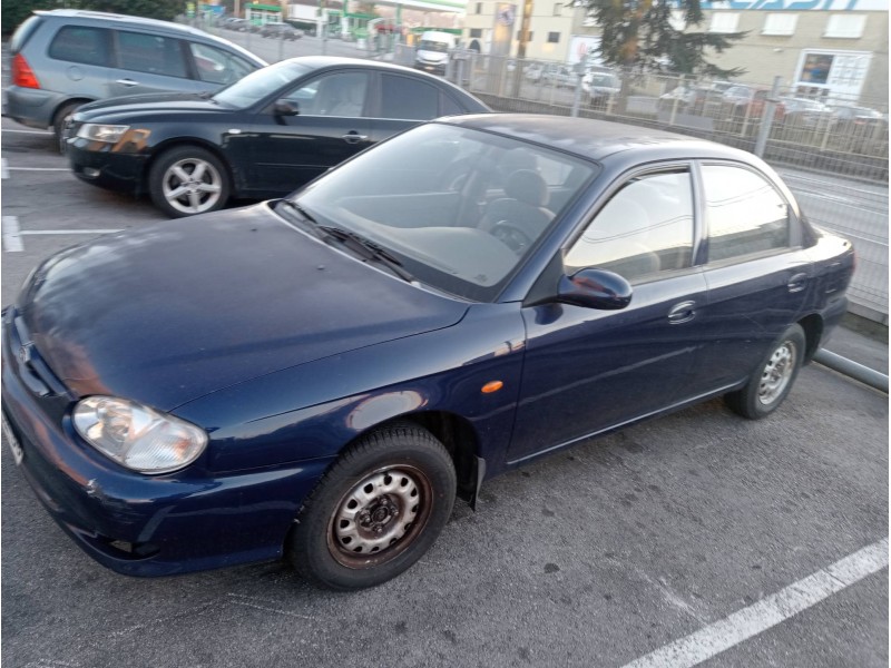 kia sephia ll del año 2000