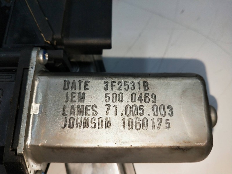 Recambio de elevalunas trasero izquierdo para fiat croma (194) 1.9 8v jtd cat (939a1000 / 192a8000) referencia OEM IAM 71005003 