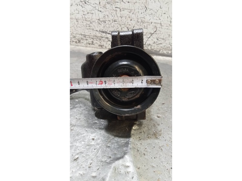 Recambio de bomba direccion para ford fiesta (cbk) ghia referencia OEM IAM   