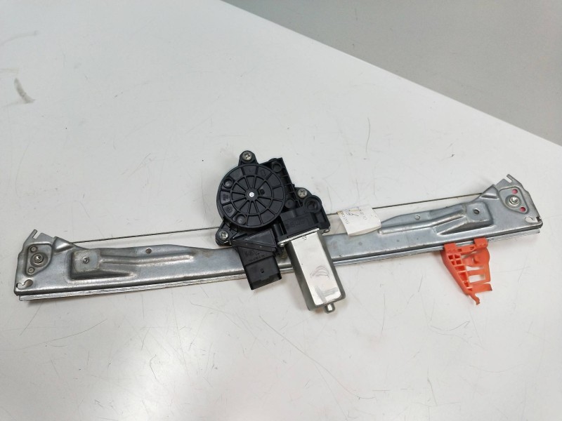 Recambio de elevalunas trasero derecho para fiat croma (194) 1.9 8v jtd cat (939a1000 / 192a8000) referencia OEM IAM 71005003 10