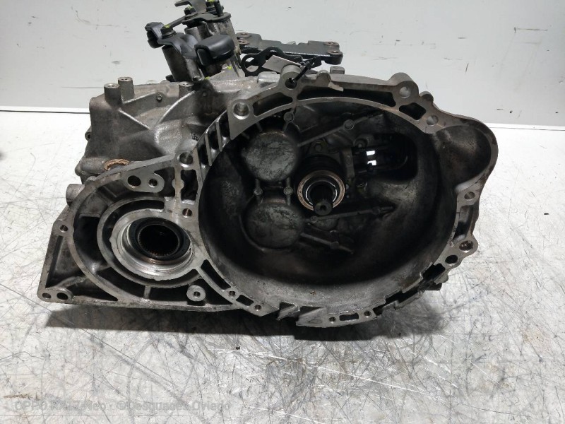 Recambio de caja cambios para kia sportage 2.0 crdi referencia OEM IAM S614JE 063183 