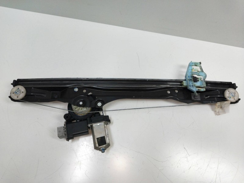 Recambio de elevalunas delantero derecho para fiat doblo cargo 1.3 16v jtd cat referencia OEM IAM 72027003  6P