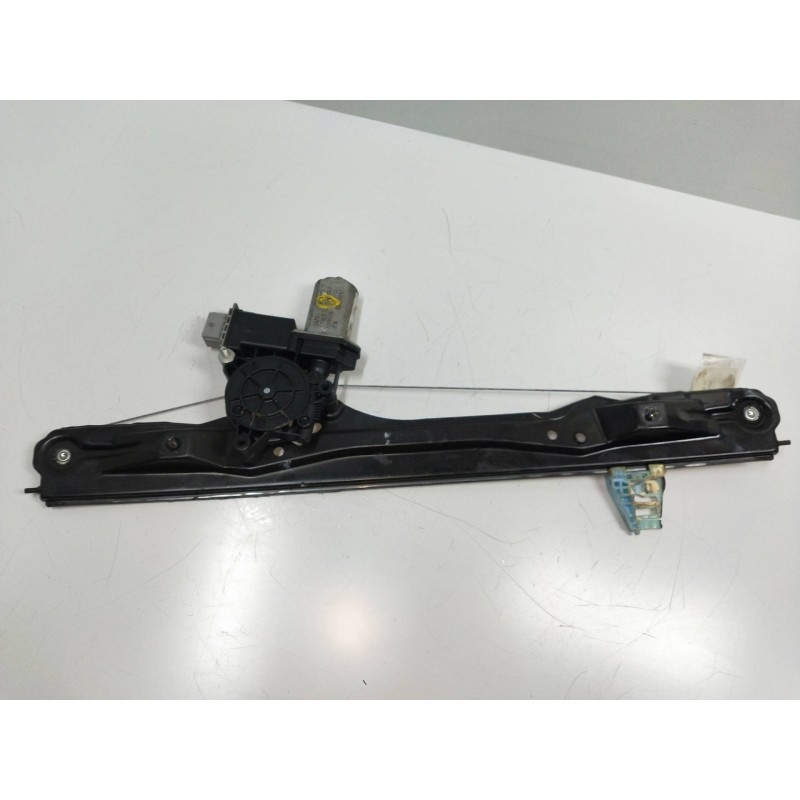 Recambio de elevalunas delantero derecho para fiat doblo cargo 1.3 16v jtd cat referencia OEM IAM 72027003  6P