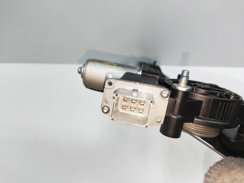 Recambio de elevalunas delantero derecho para fiat doblo cargo 1.3 16v jtd cat referencia OEM IAM 72027003  6P