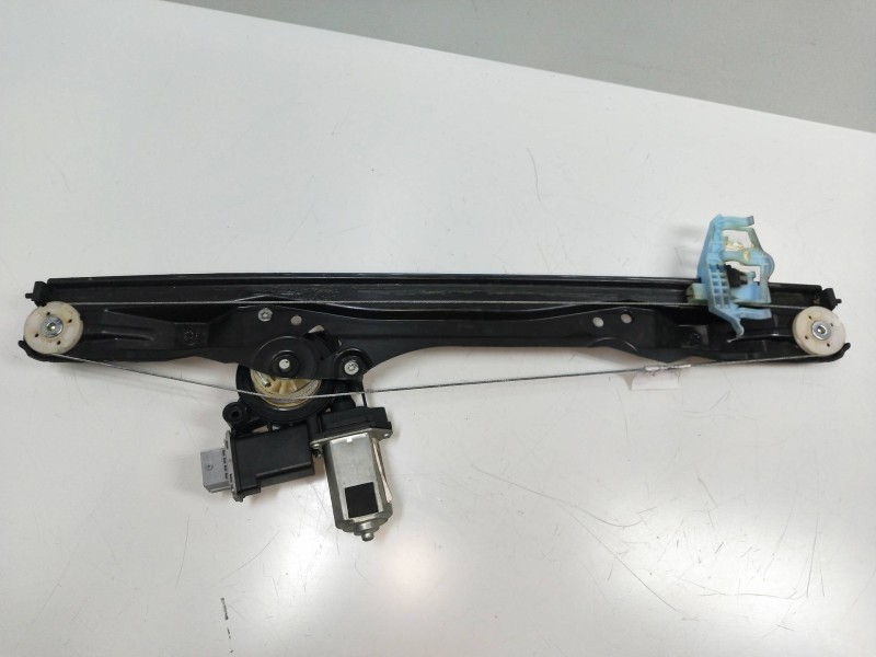 Recambio de elevalunas delantero derecho para fiat doblo dynamic referencia OEM IAM 72027003 1060766 6P