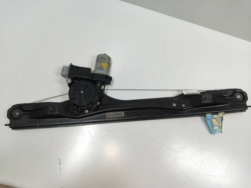 Recambio de elevalunas delantero derecho para fiat doblo dynamic referencia OEM IAM 72027003 1060766 6P