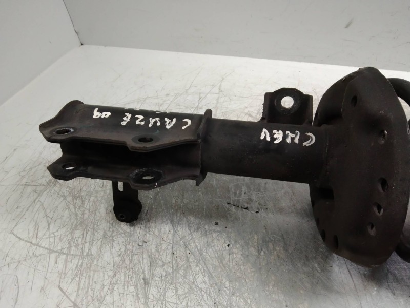 Recambio de amortiguador delantero derecho para chevrolet cruze 2.0 diesel cat referencia OEM IAM 13337808  
