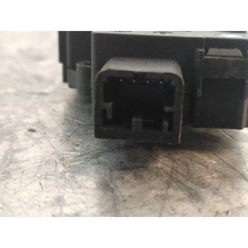 Recambio de motor apertura trampillas climatizador para bmw serie 3 coupe (e92) 330i referencia OEM IAM 929888G  