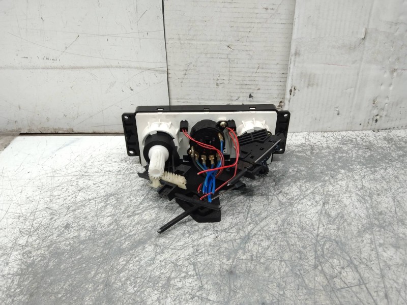 Recambio de mando calefaccion / aire acondicionado para kia rio ls berlina (5-ptas.) referencia OEM IAM   