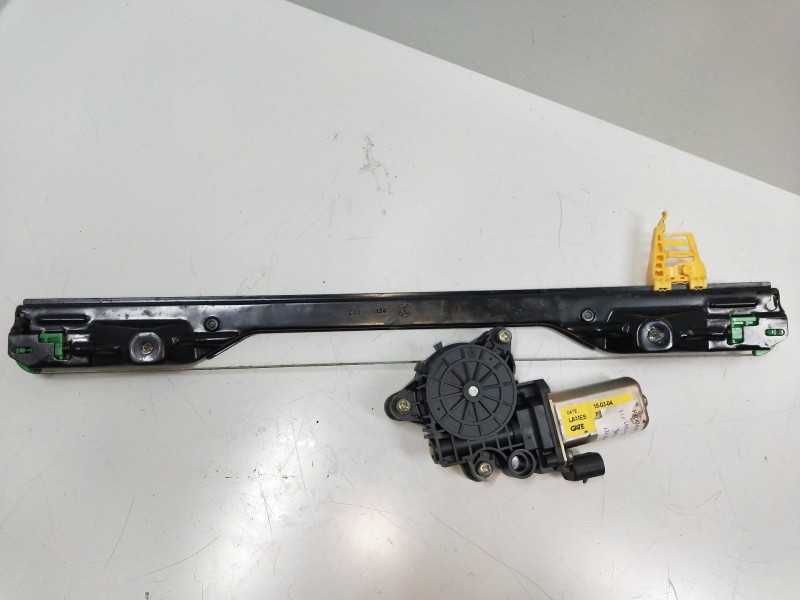 Recambio de elevalunas delantero derecho para fiat idea (135) 1.9 jtd cat referencia OEM IAM 50045603 9030209 5P