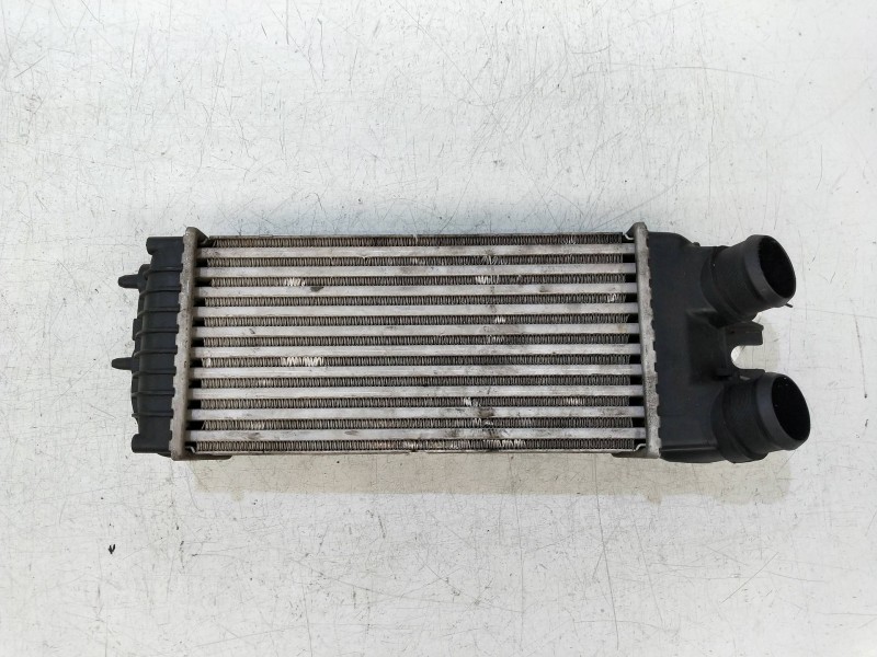 Recambio de intercooler para santana 300 1.6 hdi referencia OEM IAM 9645965180 993714WJ 
