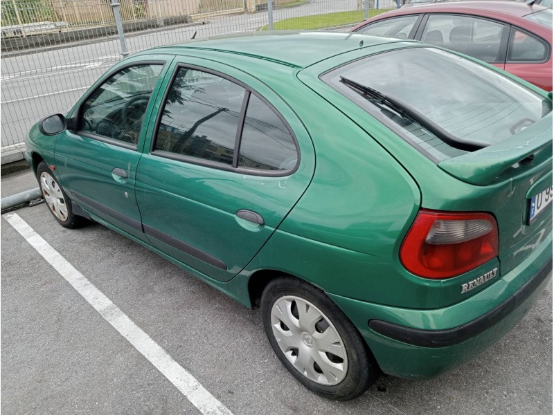 renault megane i fase 2 berlina (ba0) del año 2000