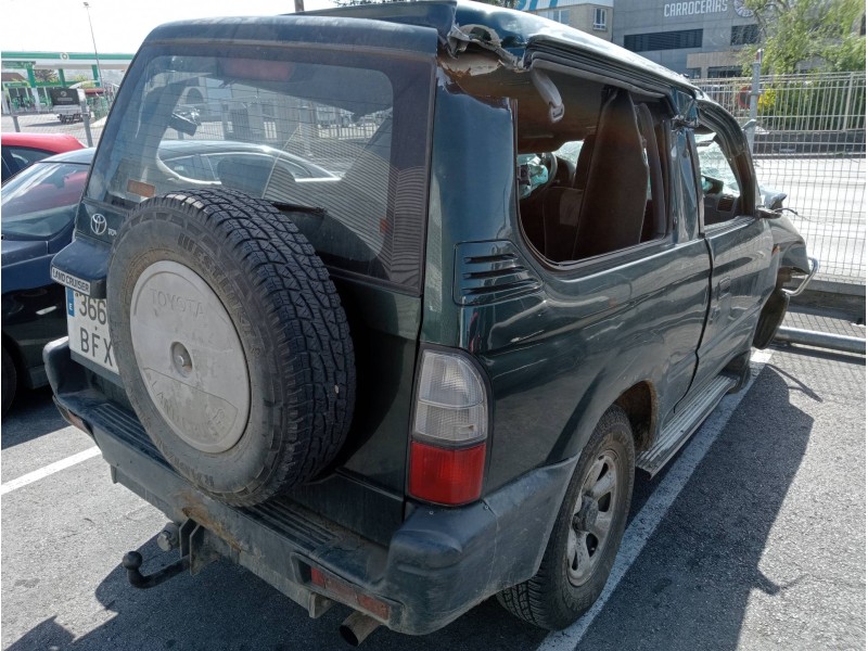 toyota land cruiser (j9) del año 2001