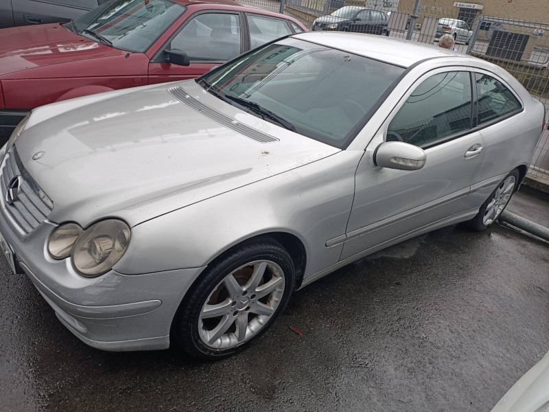 mercedes clase c (w203) sportcoupe del año 2001