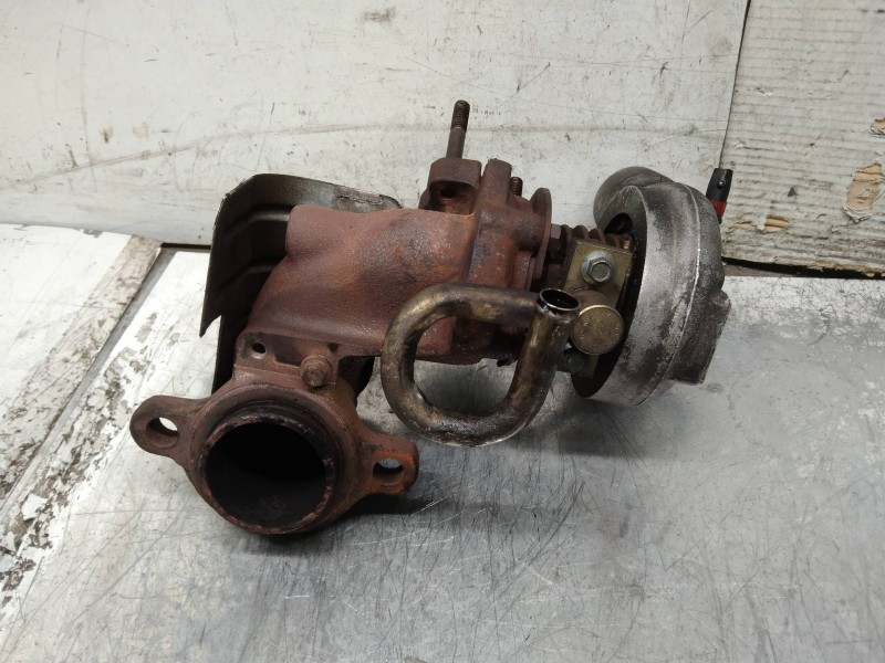 Recambio de turbocompresor para ford mondeo berlina/familiar (fd) clx berlina referencia OEM IAM 4520632 93FF6K682AC 