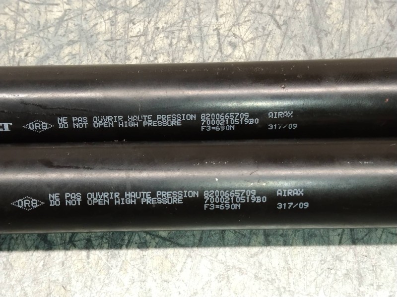 Recambio de amortiguadores maletero / porton para renault grand modus authentique referencia OEM IAM 8200665709  690N