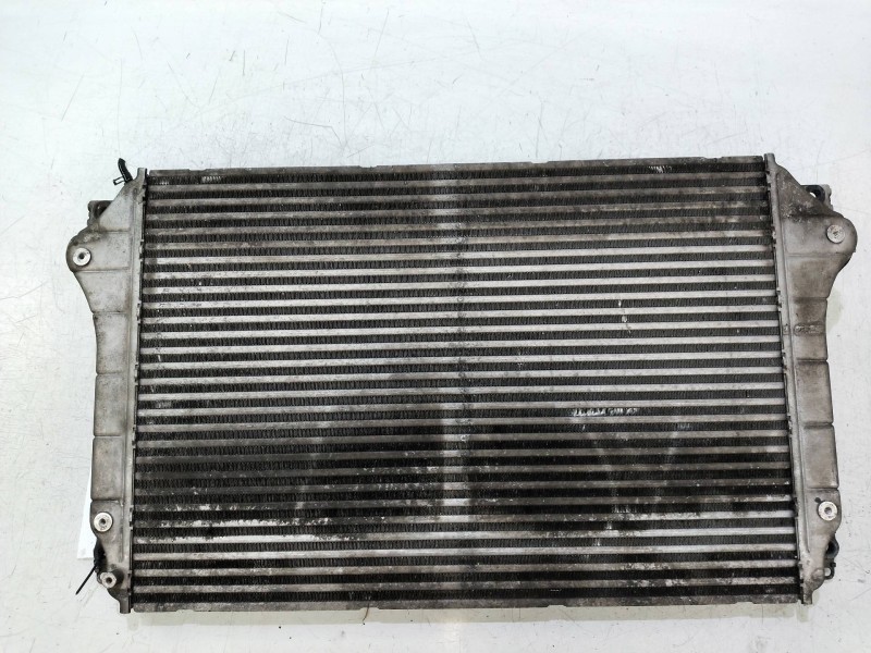 Recambio de intercooler para toyota avensis berlina (t25) 2.0 d4-d executive berlina (5-ptas.) referencia OEM IAM   