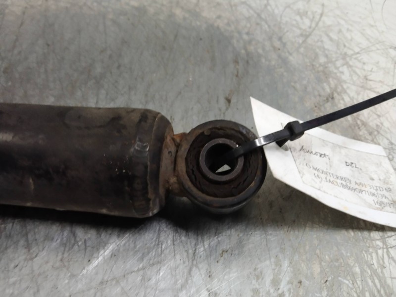 Recambio de amortiguador delantero para opel monterey 3.1 turbodiesel referencia OEM IAM   