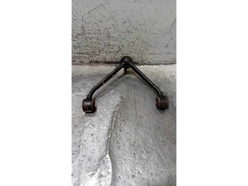 Recambio de brazo suspension superior delantero derecho para ssangyong actyon 200 xdi referencia OEM IAM   