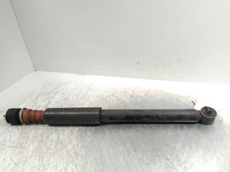 Recambio de amortiguador trasero para opel agila b 1.2 cat (k12b / luy) referencia OEM IAM   