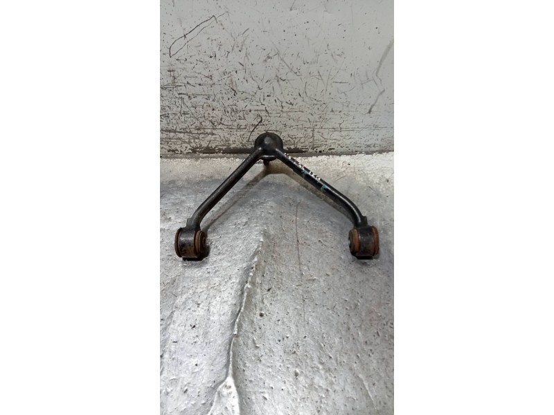 Recambio de brazo suspension superior delantero izquierdo para ssangyong actyon 200 xdi referencia OEM IAM   