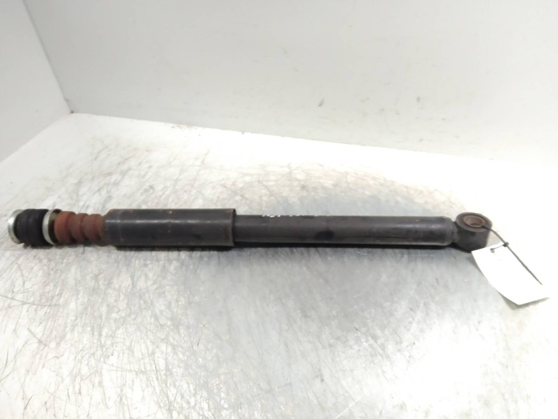 Recambio de amortiguador trasero para opel agila b 1.2 cat (k12b / luy) referencia OEM IAM   