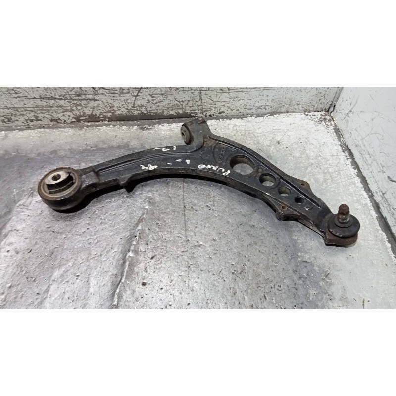 Recambio de brazo suspension inferior delantero derecho para fiat punto berlina (188) 1.2 8v referencia OEM IAM   