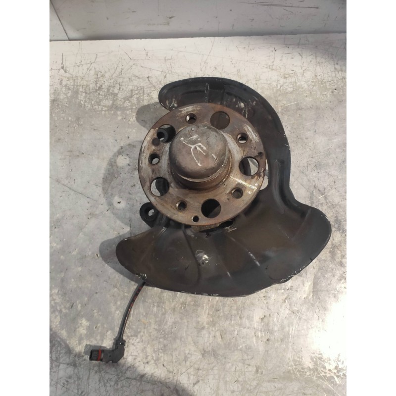 Recambio de mangueta delantera derecha para mercedes clase c (w203) berlina 200 compressor (203.045) referencia OEM IAM   