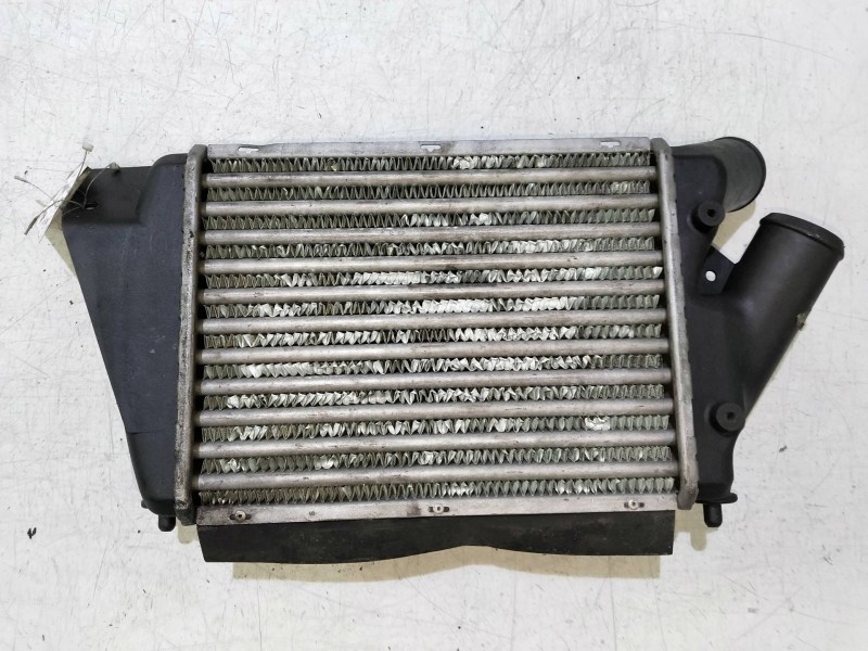 Recambio de intercooler para volkswagen golf ii (191/193) 1.6 turbodiesel referencia OEM IAM 191145805E   Recambio de intercooler para volkswagen golf ii (191/193) 1.6 turbodiesel referencia OEM IAM 191145805E