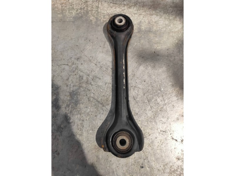 Recambio de tirante trasero derecho para mercedes clase c (w203) berlina 200 compressor (203.045) referencia OEM IAM   
