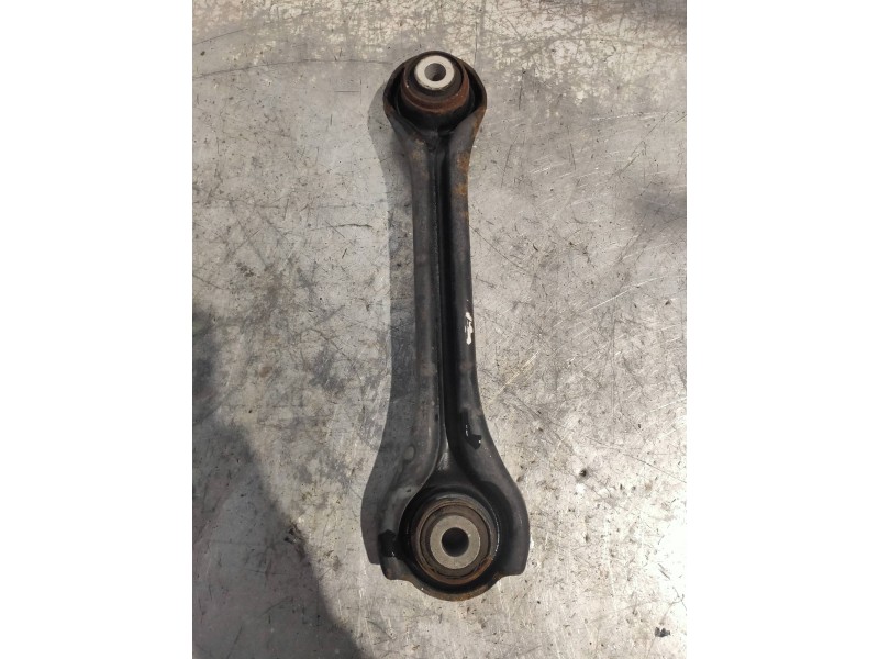 Recambio de tirante trasero derecho para mercedes clase c (w203) berlina 200 compressor (203.045) referencia OEM IAM   