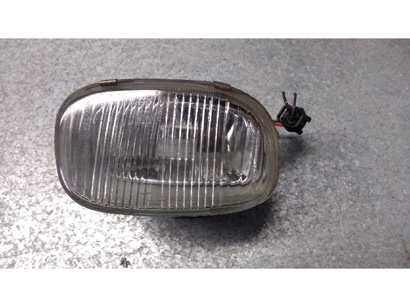 Recambio de faro antiniebla derecho para daewoo nubira berlina 1.6 cat referencia OEM IAM   