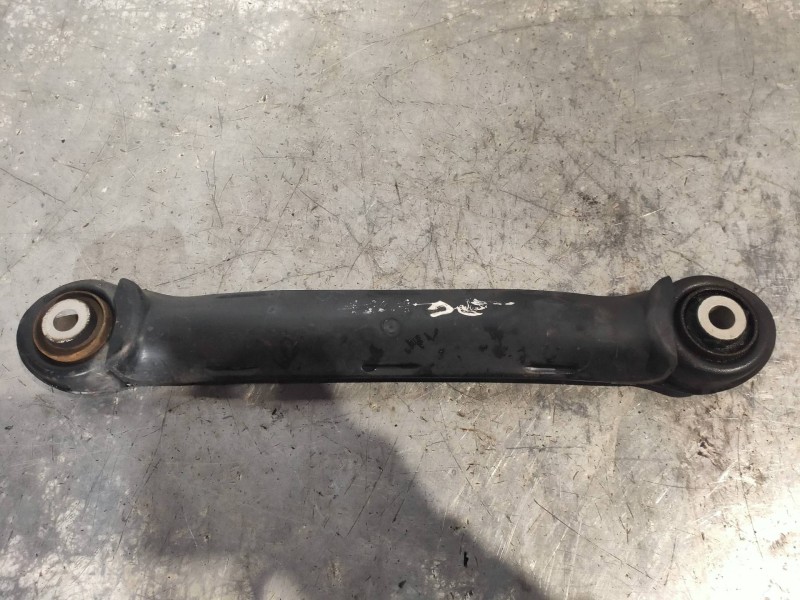 Recambio de tirante trasero derecho para mercedes clase c (w203) berlina 200 compressor (203.045) referencia OEM IAM   